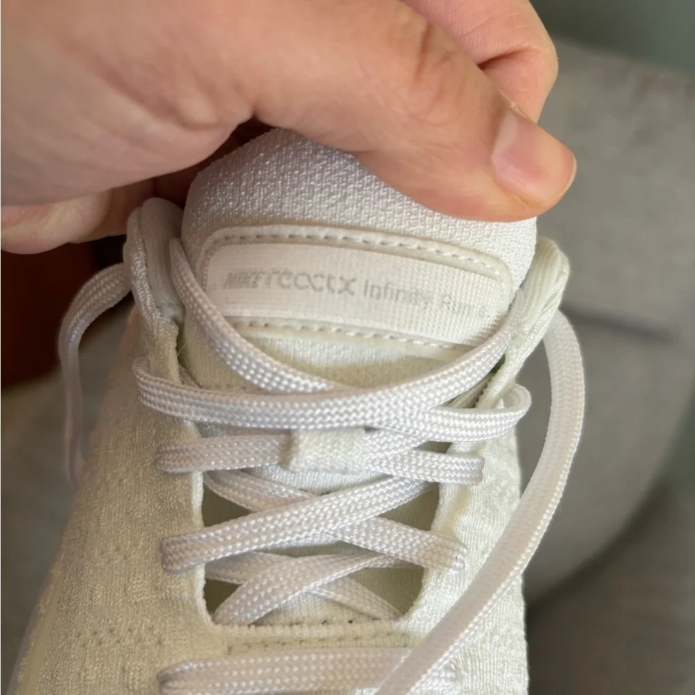 Nike Women's White Reactx Infinity Run 4 - Picture 8 of 9